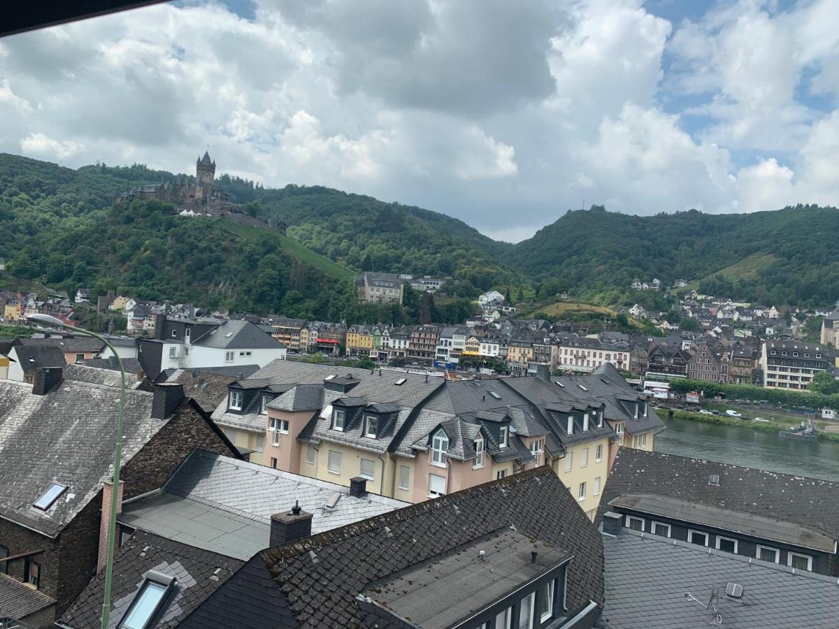 Hotel Und Gaestehaus Gute Quelle Cochem Exterior foto