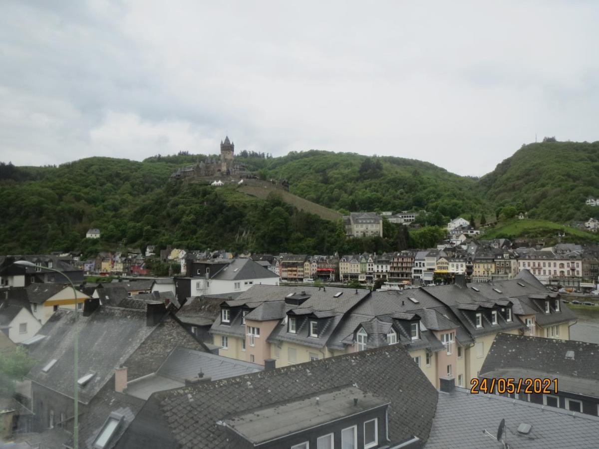 Hotel Und Gaestehaus Gute Quelle Cochem Exterior foto